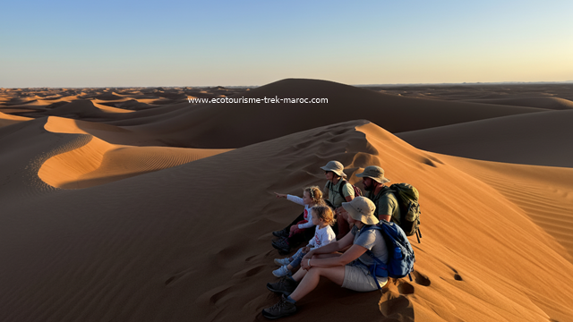 Randonnée familiale désert Maroc